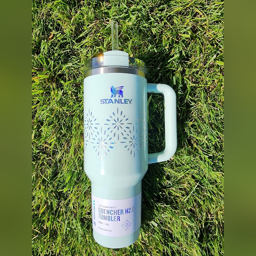 Stanley Quncher H2.0 Tumbler - Picture 5 of 5